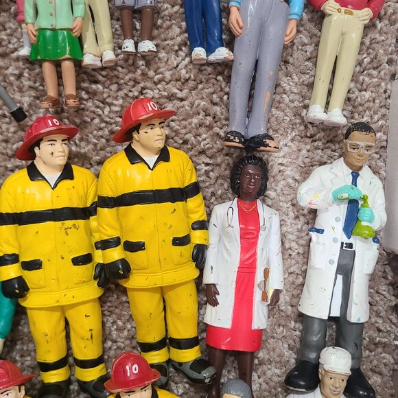 Lakeshore Community Block Play People, People with Differing Abilities, & More! - Picture 6 of 7